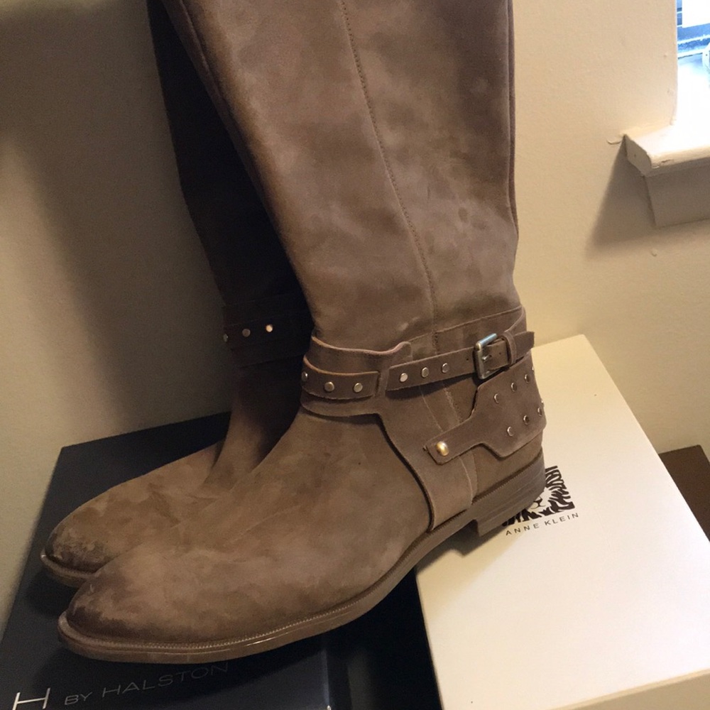 Riding boots
